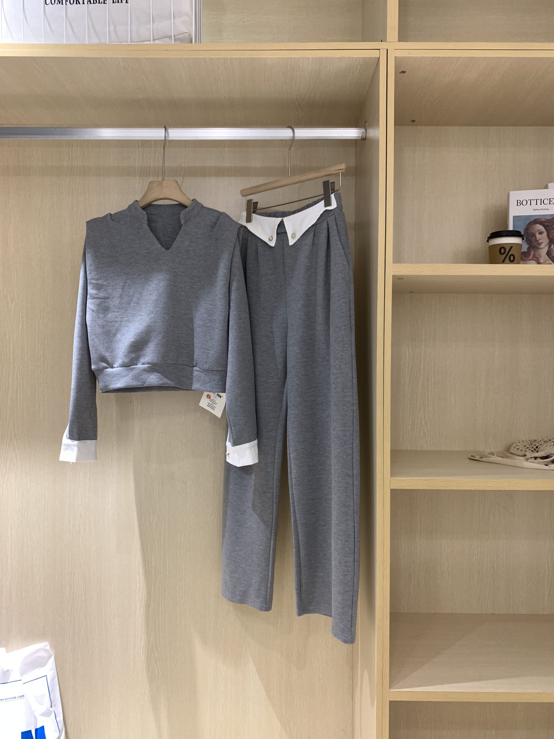 Early Autumn V-Neck Sweatshirt and Casual Pants Set - Image 2